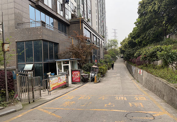 長(zhǎng)江現(xiàn)代城4個(gè)車位第二次拍賣